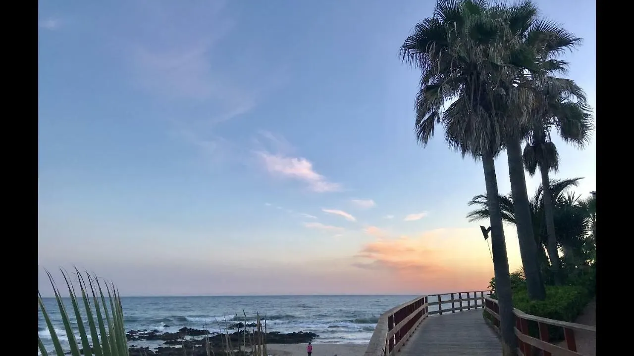 Mi Capricho 172 Beachfront Apartment Sitio de Calahonda España