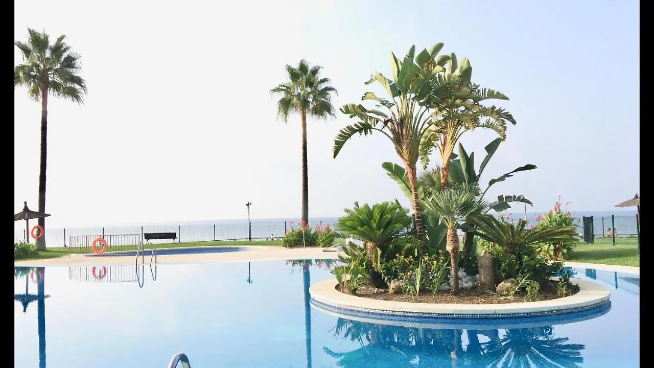 Mi Capricho 172 Beachfront Apartment Sitio de Calahonda