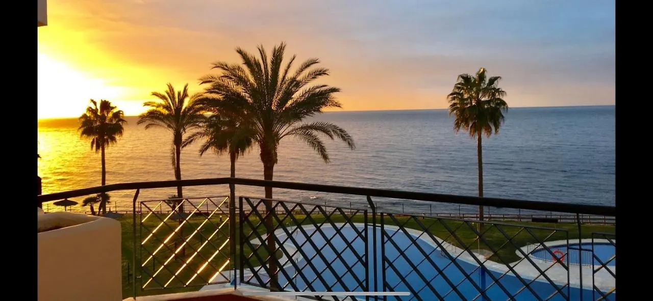 Mi Capricho 172 Beachfront Apartment Sitio de Calahonda