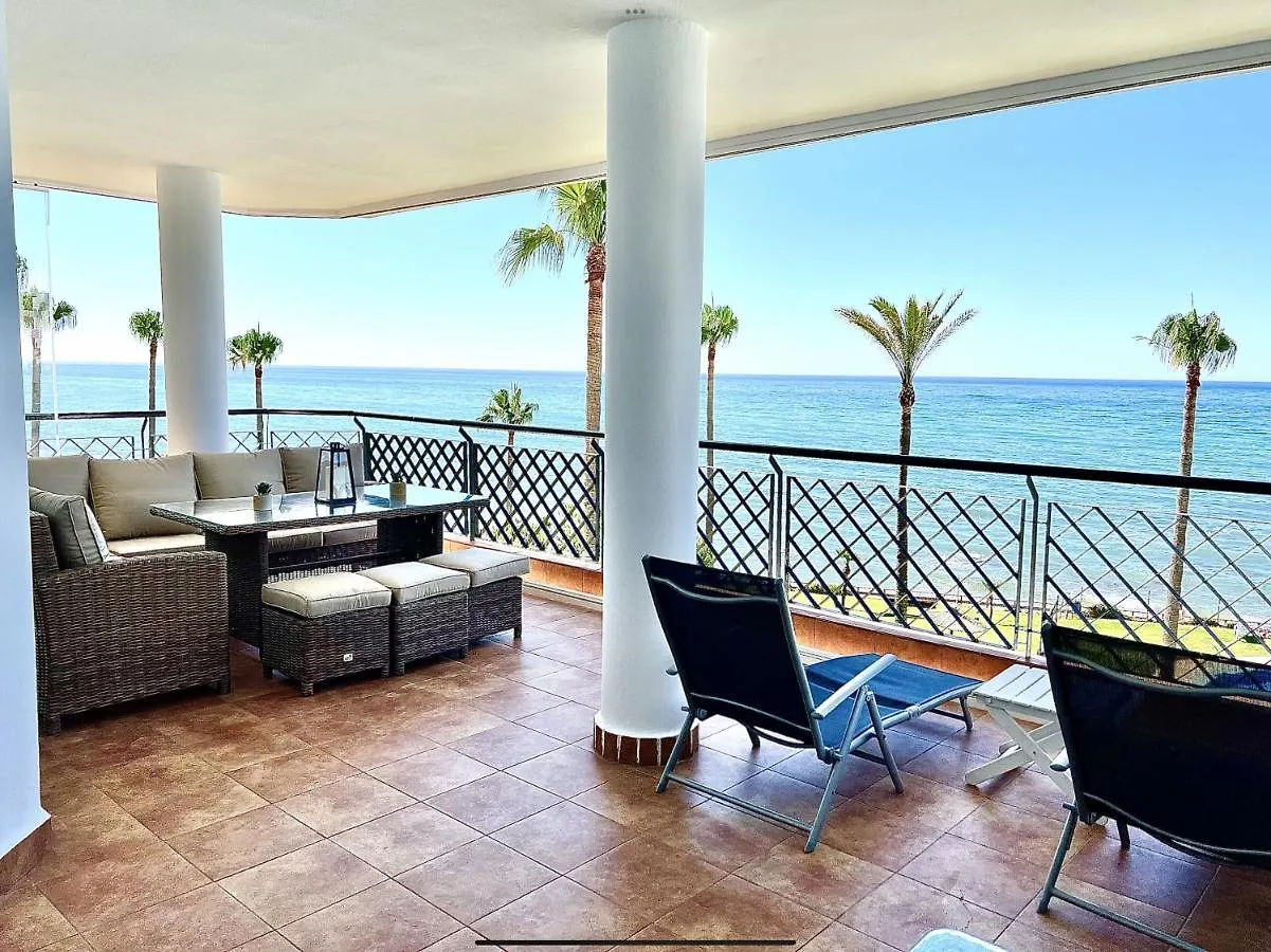 Mi Capricho 172 Beachfront Apartment location