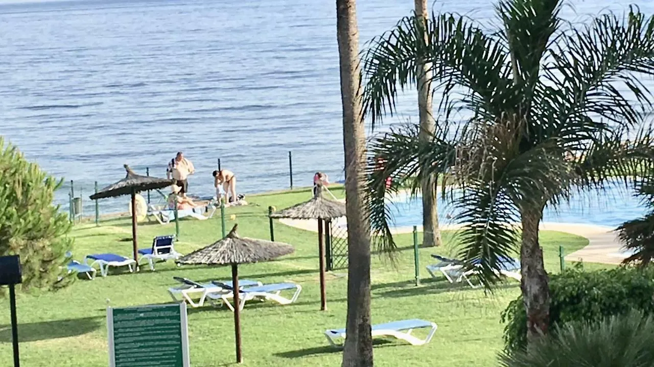 Mi Capricho 172 Beachfront Apartment Sitio de Calahonda