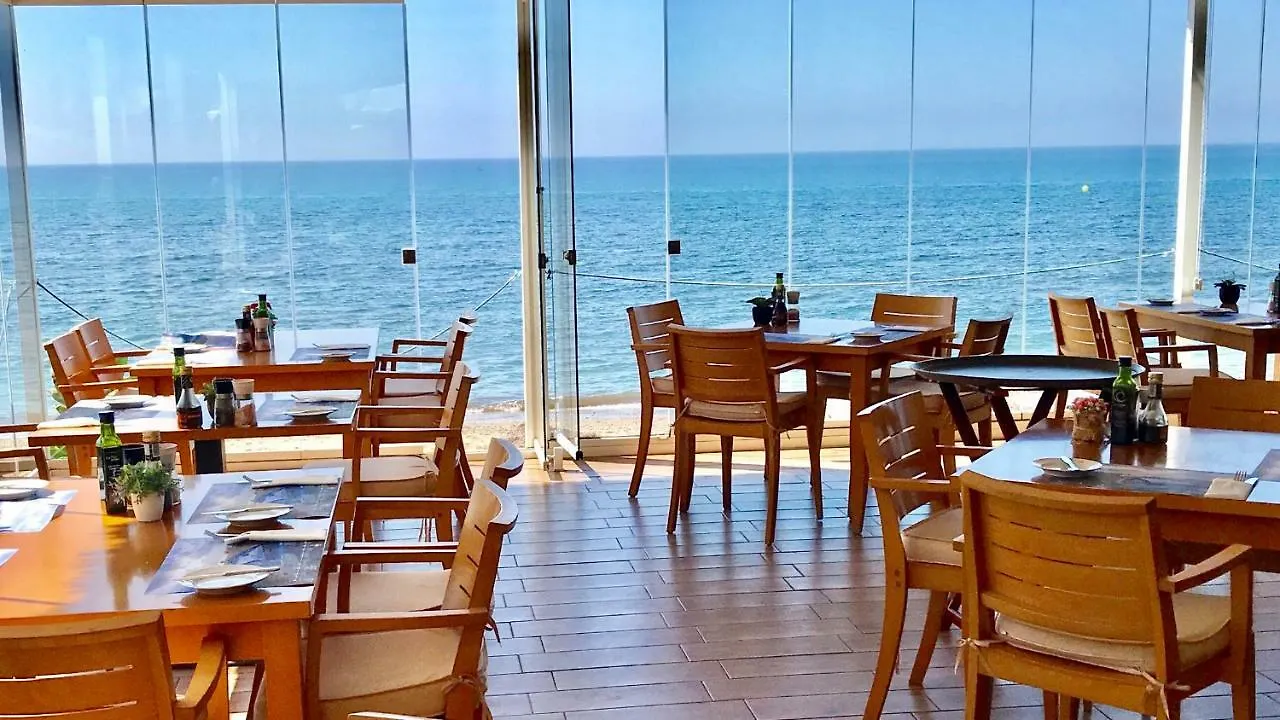 Mi Capricho 172 Beachfront Apartment Sitio de Calahonda Spain